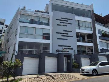 FLAT EN ALQUILER CON PISCINA EN SURCO / CERCA A PARQUES