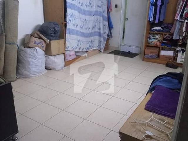 Flat Five Star Complex Opposite Park GULSHAN E IQBAL BLOCK 2