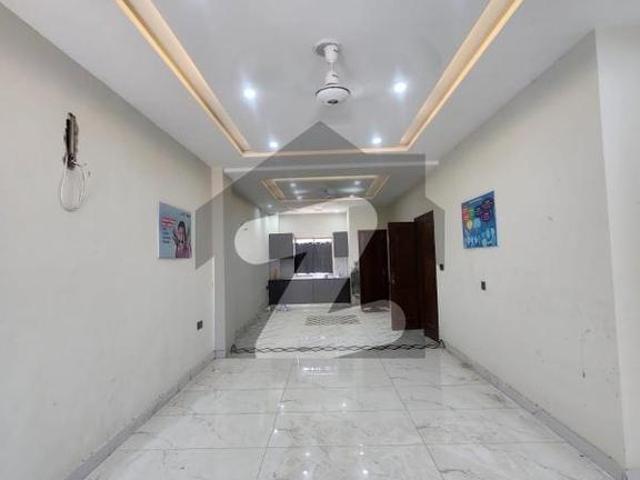 Flat For Office Use & Other Commercial Activity Al Kabir Town Phase 2