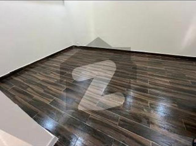 Flat for rent burj ul harmain