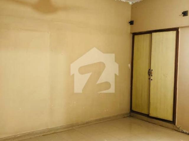 Flat for rent civic view 3 bed dd lift. Tiles flooring west open boundaries wall car parking security guards cctv camera nearly hasan square block 13a gulshan e iqbal cell