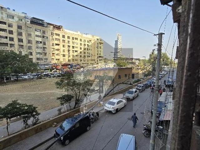 Flat for rent Clifton Block 2