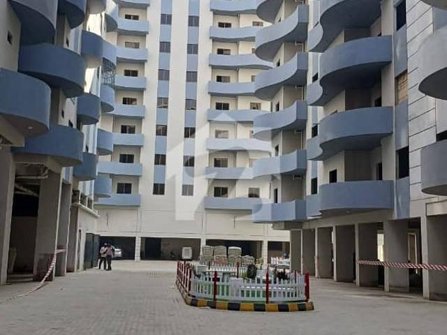 Flat for rent daniyal residency scheme 33 near safoora churangi rim jhim tower