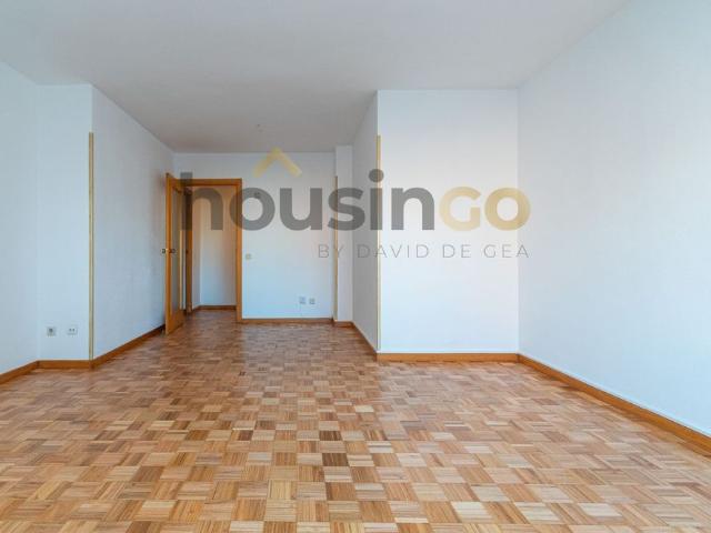 Flat for rent in Madrid Ciudad Lineal