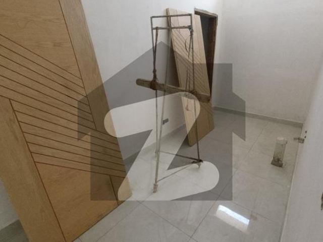 Flat for rent in main food street North Nazimabad Block L