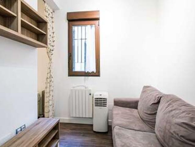 Flat for rent in Almagro, Chamberi, Madrid [Ref 628795]