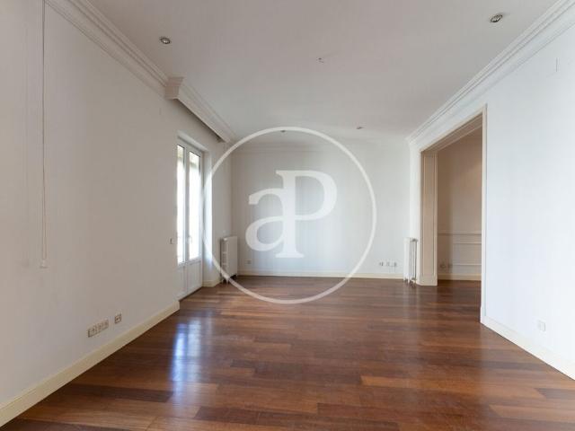 Flat for rent in Almagro Madrid