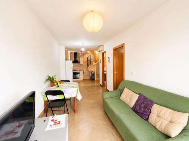 Flat for rent in Beniarbeig, Alicante