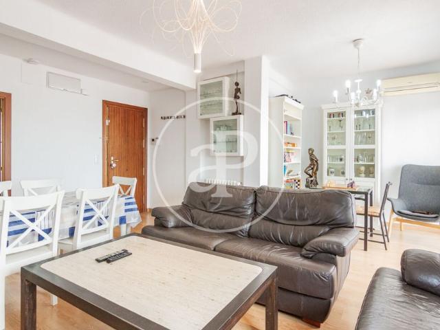 Flat for rent in calle Sambara Madrid