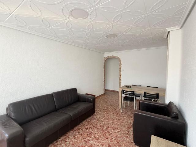 Flat for rent in Carolinas Altas, Alicante / Alacant city, Alicante