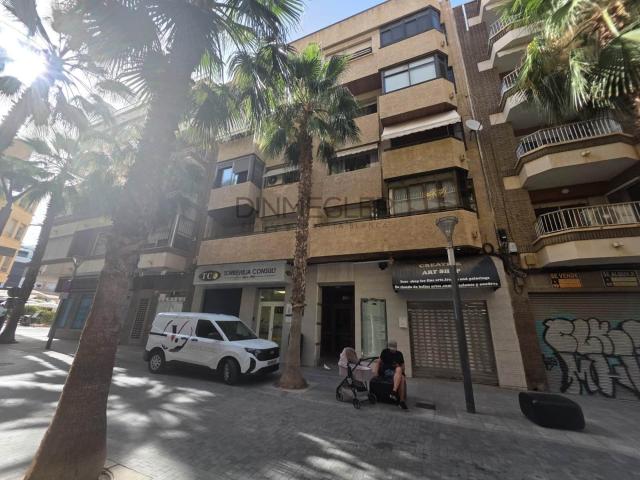 Flat for rent in Centro, Torrevieja, Alicante
