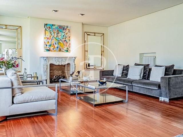 Flat for rent in Claudio Coello street
