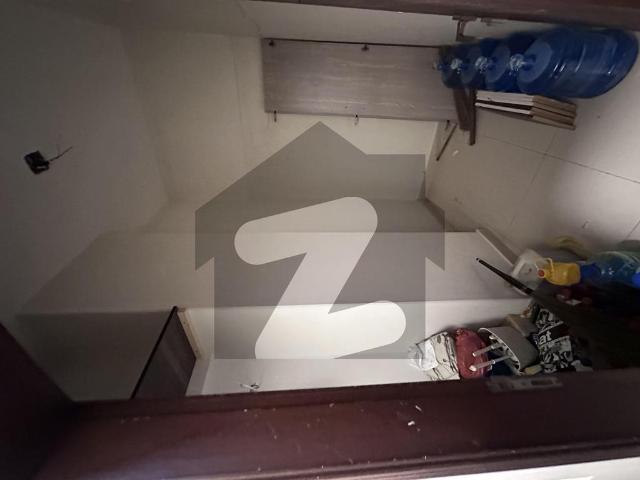 Flat for rent in com 3 clifton block 6