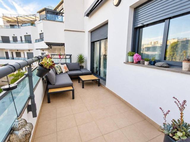 Flat for rent in Garrucha, Almería