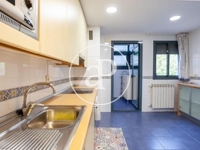 Flat for rent in Picasso street