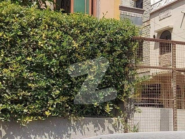Flat for rent johar block 2