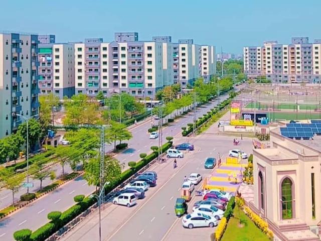Flat for rent wonderful living area in askari 11 lahore askari id 91565
