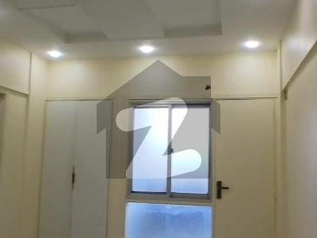 Flat For Rent 3 Bedroom Drawing Dinning 2nd Floor Boundary Wall 24/7 Key Available Roshan Associates Maskan Chowrangi