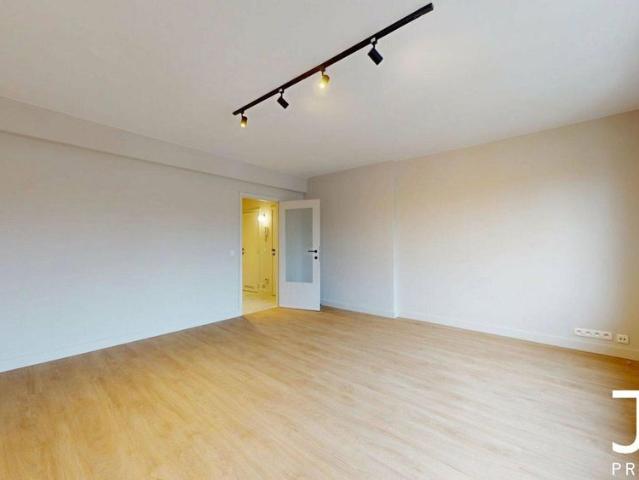 Flat for rent