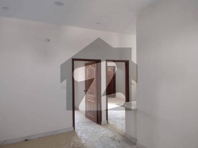 Flat For Rent 700 SQ Ft 4th Floor 2 Bad L Corner Waste Open Vid Lift Prime Location Beautiful Society Punjabi Sodagar PS City Phase 2 Sector 31 A