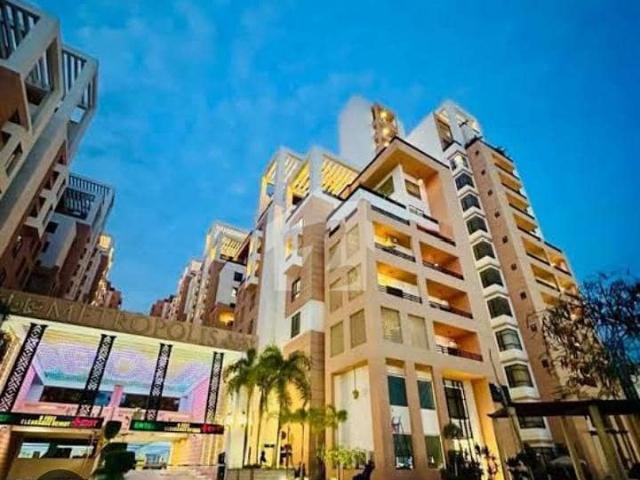 Flat for sale metropolis residency main jinnah avenue near malir can't check post 6