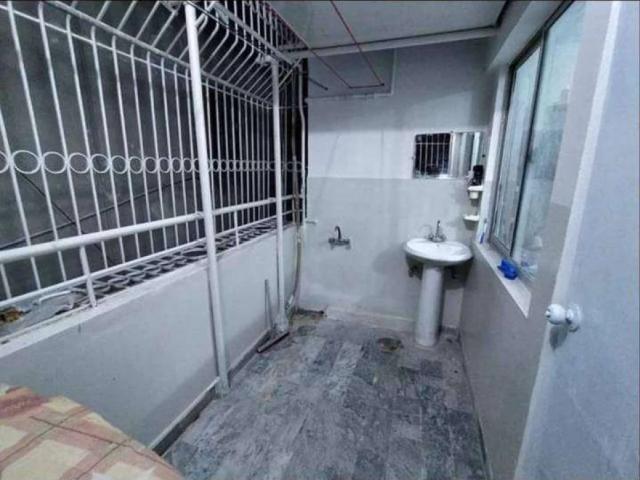 Flat for sale on urgent basis Karachi Gulshan E Iqbal Block 13 ID 25133