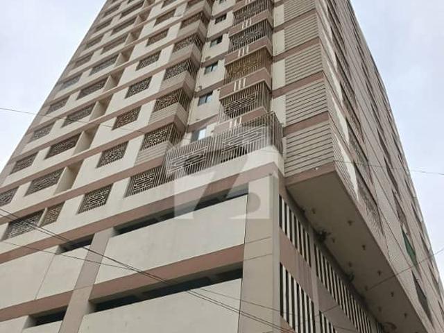 Flat for sale al nahdi tower gulistan e jauhar block 14 karachi. Contact hiba estate 03.31. 83.81586
