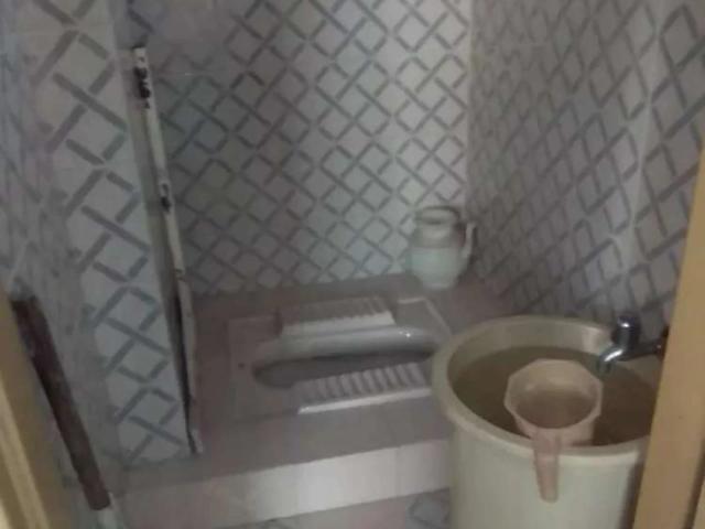 Flat for sale in main lower Bazar Murree ID 06244