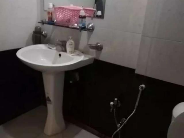 Flat for sale Islamabad F 11 ID 16749