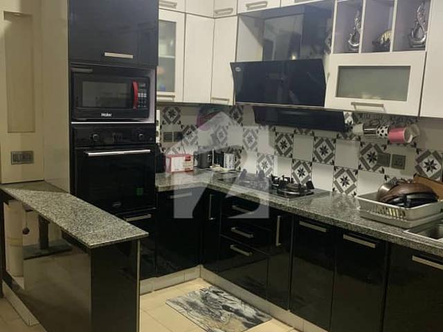 Flat for sale phase 2 e x t d h a 3 bed d/ 3rd floor 1100 square feet