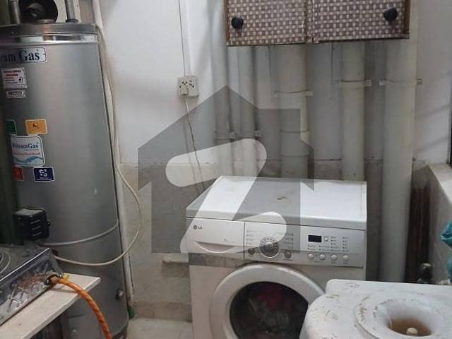 Flat for sale saima presidency block 7 main safora road gulistan e jouher karachi