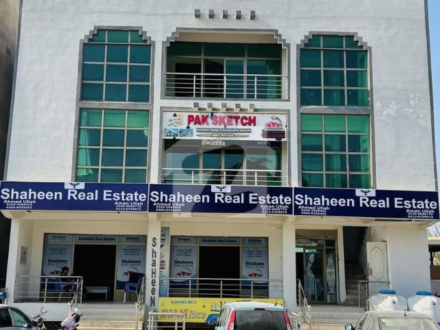 Flat For Sale Size 858 Square Feet Block A