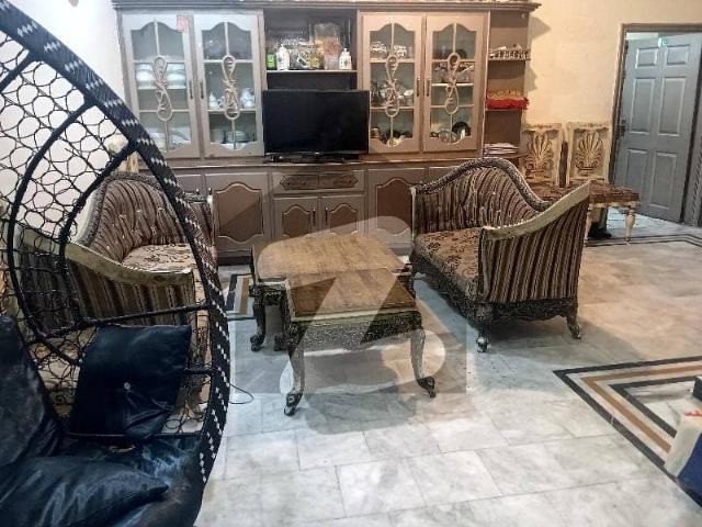 Flat for sale vry low price main model town link road for use commercial & resident