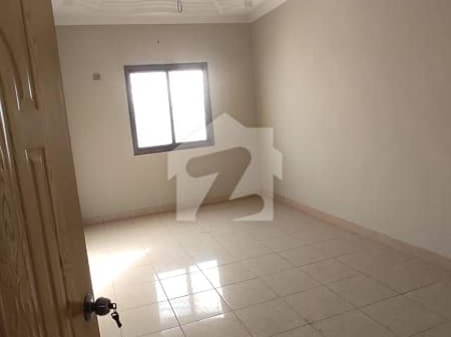 Flat For Sale 3 Bedroom Drawing And Lounge Vip Block 2