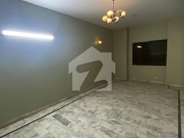Flat For Sell In Gulshan e Iqbal Block 10 A