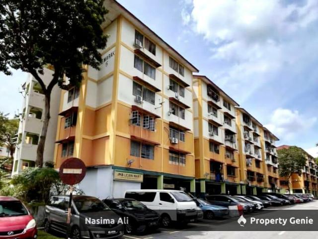 Flat Gugusan Semarak Seksyen 4 @ Kota Damansara