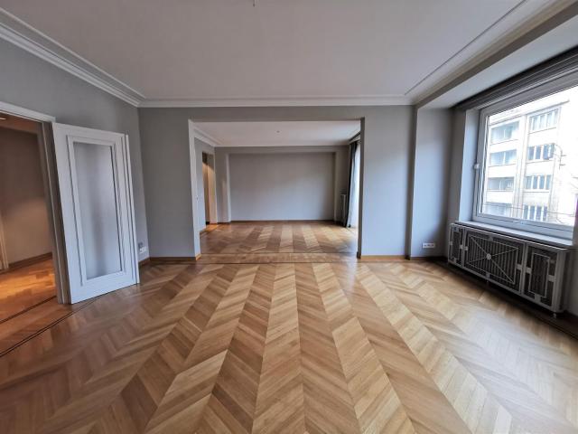 flat Ixelles Rooms Bathrooms Garage/Parking Area EPC