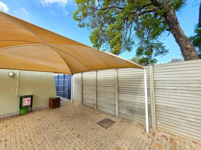 Flat in Annadale