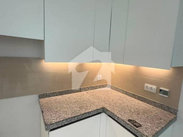 Flat In Emaar The Views Sized 1850 Square Feet Is Available