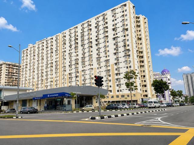 Flat IPark 19 Below Market