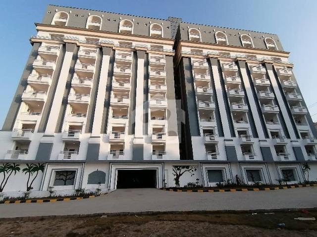 Flat Is Available For Sale In El Cielo