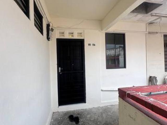 Flat Jalan Camar Taman Perling Johor Bahru Fully Renovate Unit