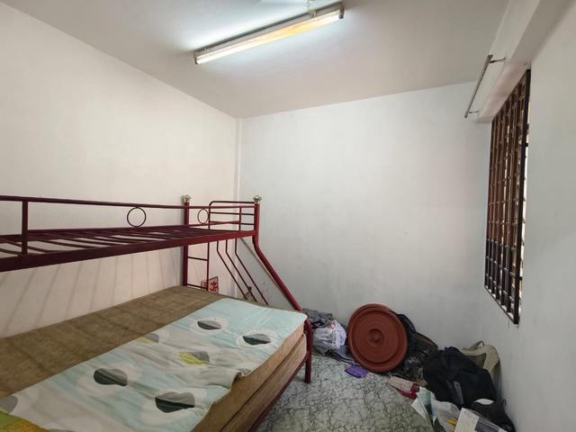 Flat Kangkar Pulai Level 12 Bedroom For Sale