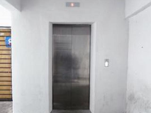 Flat kos rendah untuk dijual