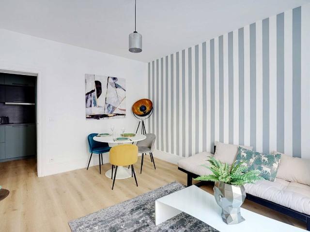 Flat located in great area, Paris Amsterdam Apartments for Rent
