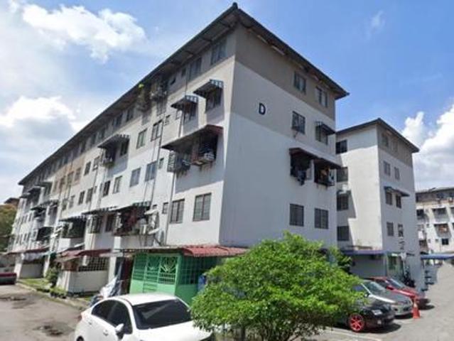 Flat Puchong Perdana Below MV Block I level 4