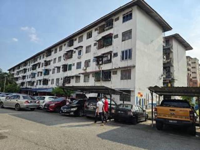 Flat Puchong Perdana LowCost near LRT 2nd Floor Full Loan Strata