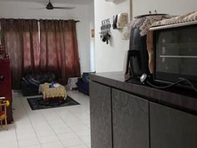Flat pulai utama Level 1 renovated can full loan 3 room 2 bath