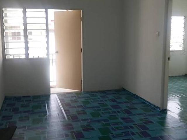Flat Panorama Lapangan Perdana corner lot