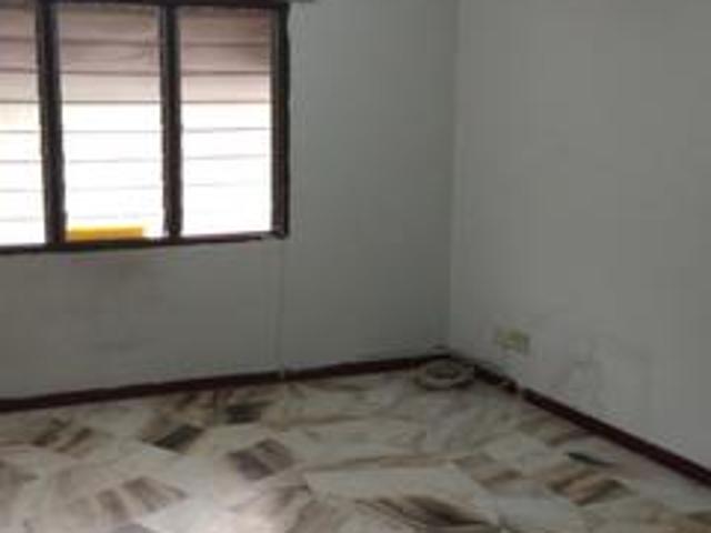 Flat PKNS Seksyen 7 Shah Alam Block 12 1st Floor